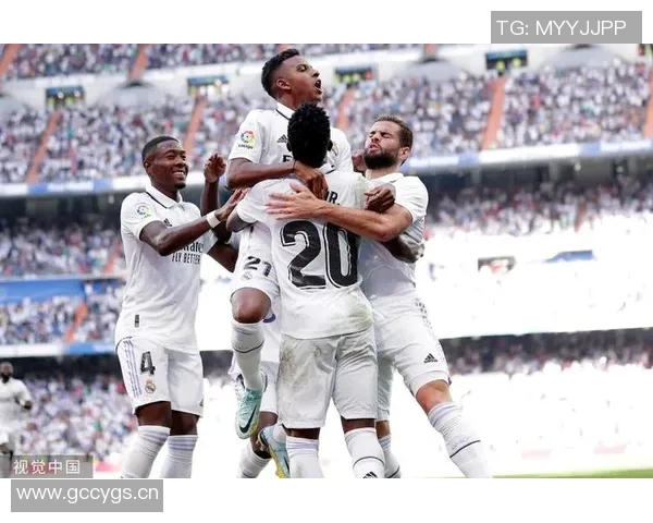 西媒报道皇马坚决不放维尼修斯免签离队若不续约将果断转手处理