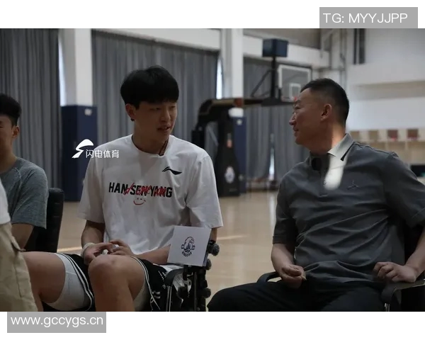 刘维伟自带剪刀为杨瀚森打造30美元理发馆的独特体验