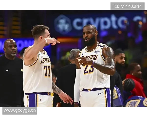 雷迪克谈詹姆斯训练状态称其每天坚持锻炼保持最佳状态